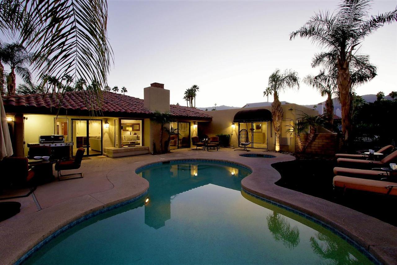 Palm Desert Luxury Home Exterior photo